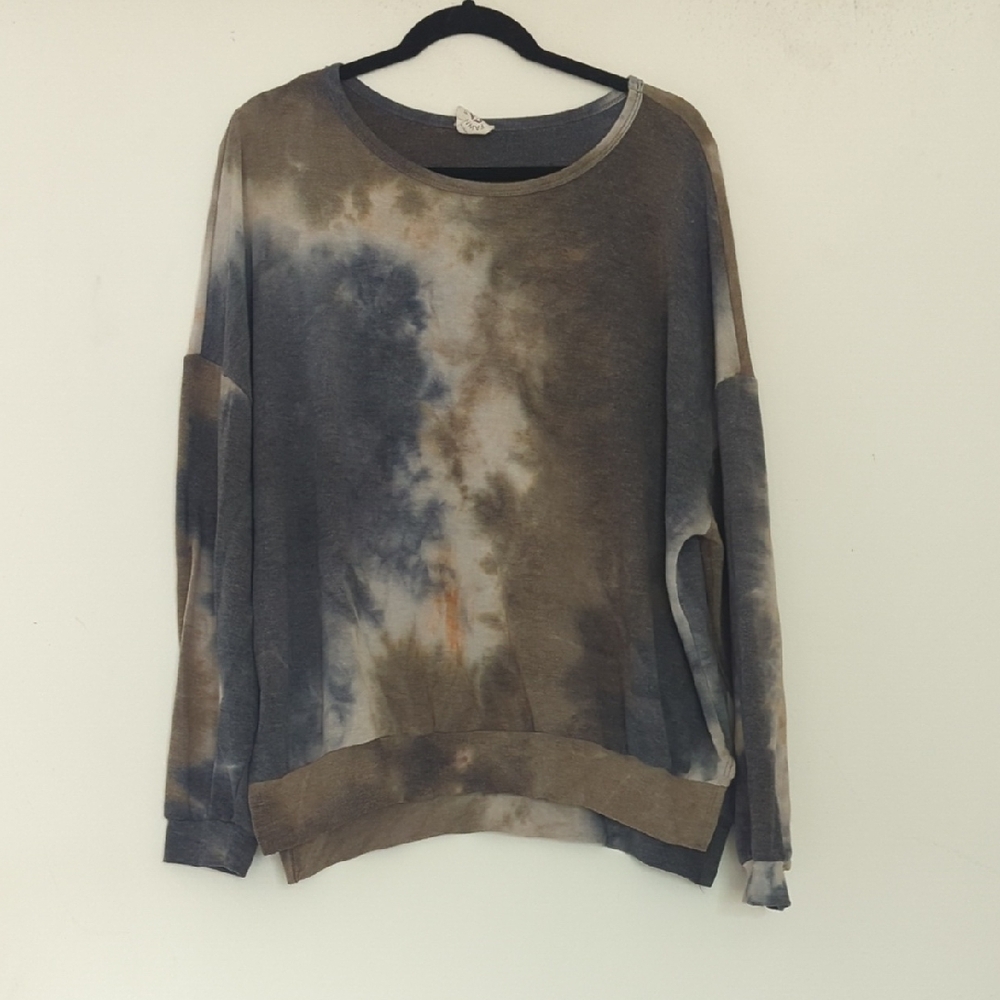 Fantastic Fawn Brown and Blue Crew Neck Sweater